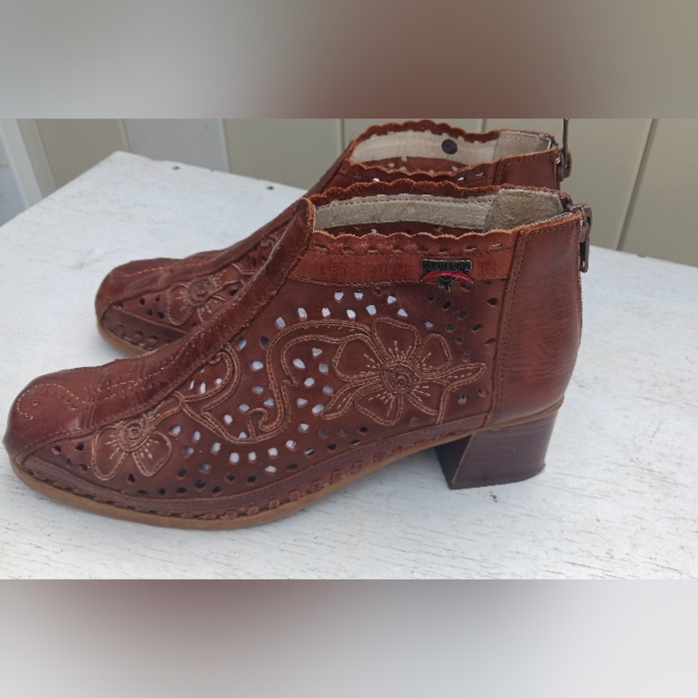 Brown Ankle boots